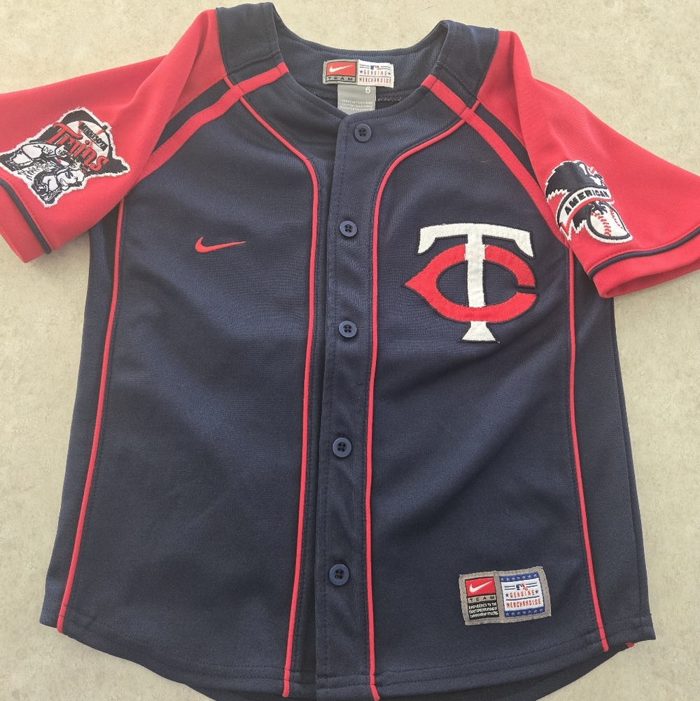 Nike Boys Navy Blue and Red Minnesota Twins Baseball Jersey
